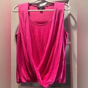 NWT’s Karen Kane Pink Sleeveless Wrap blouse. Lg